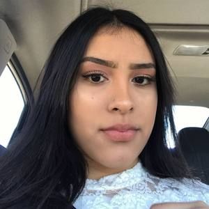 Meet your Posher, Perla